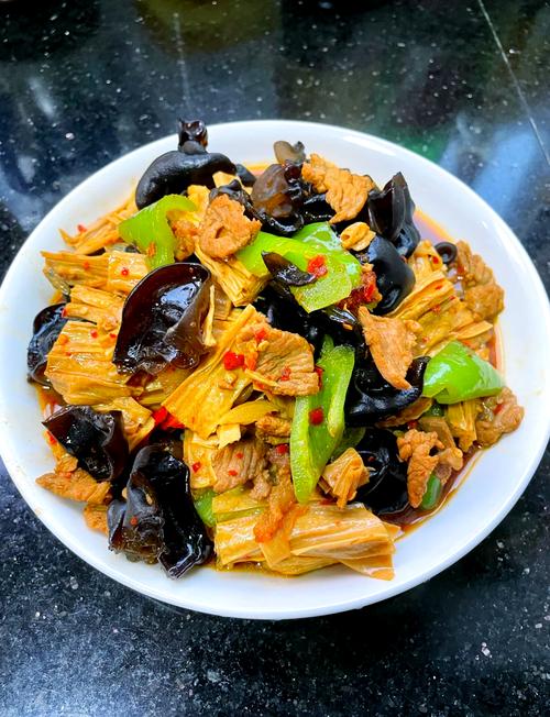 肉炒木耳的做法大全家常-图2