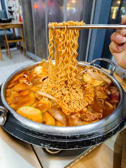 韩式年糕海鲜火锅怎么做？-图2