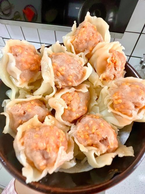 青岛小吃馄饨为何偏爱海鲜馅?-图2 青岛小吃馄饨为何偏爱海鲜馅?-图2