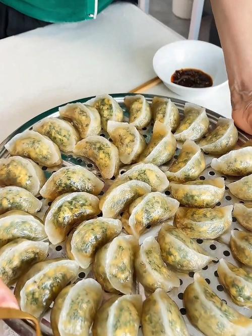 韭菜海鲜饺子配啥海鲜最鲜？-图1