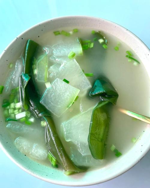 海带和海鲜可以煮汤吧-图1