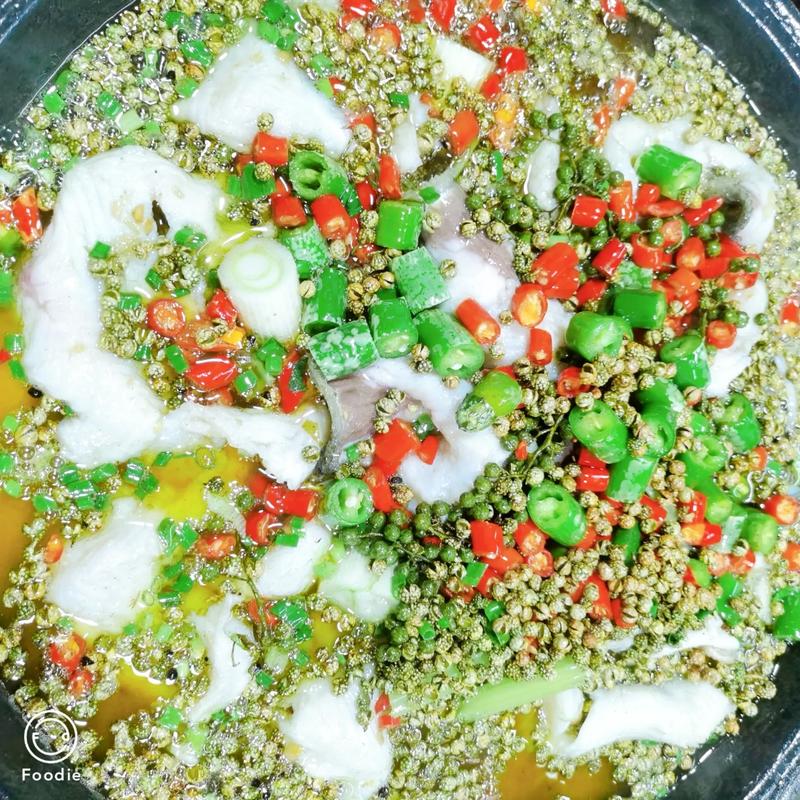 青椒炒鱼怎么做才好吃？-图2