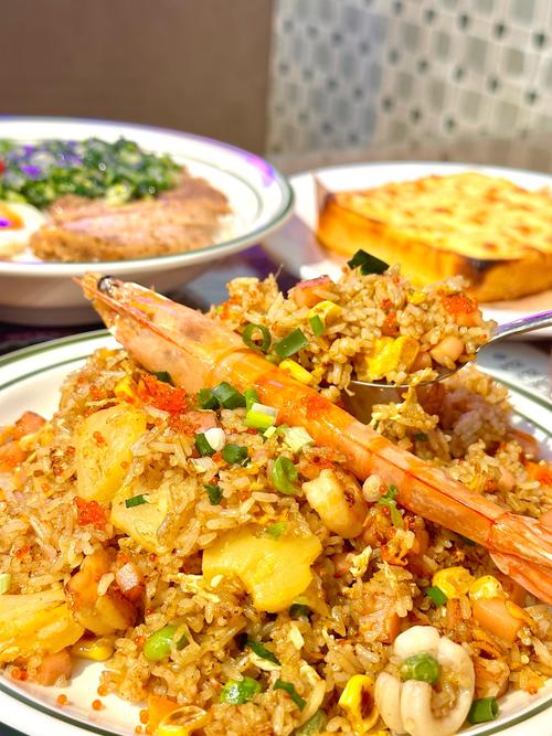 正宗泰式海鲜炒饭怎么做?-图2 正宗泰式海鲜炒饭怎么做?-图2