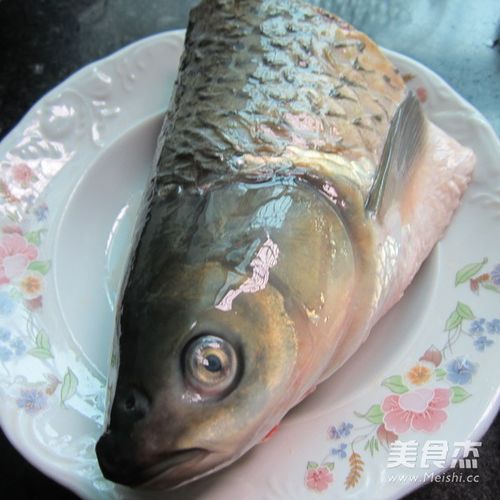 草鱼鱼头家常做法有哪些？-图1