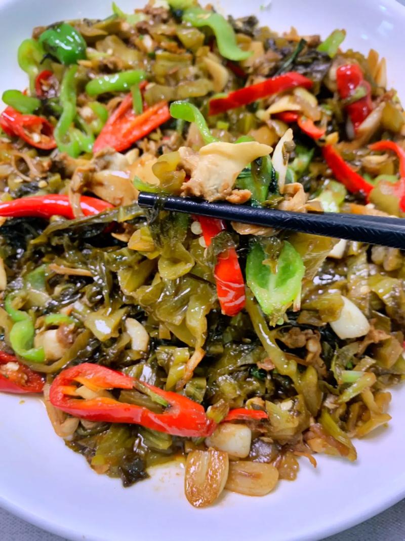 爆炒酸菜怎么做？家常做法有哪些？-图2