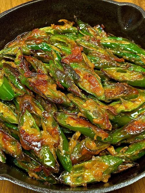 辣椒闷怎么做？家常做法有哪些？-图1