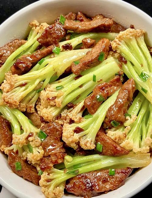 肉炒菜花怎么做才好吃？-图2