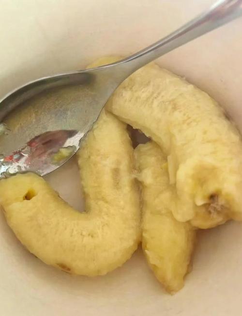 蒸热的香蕉真能缓解宝宝便秘吗?-图1 蒸热的香蕉真能缓解宝宝便秘吗?-图1