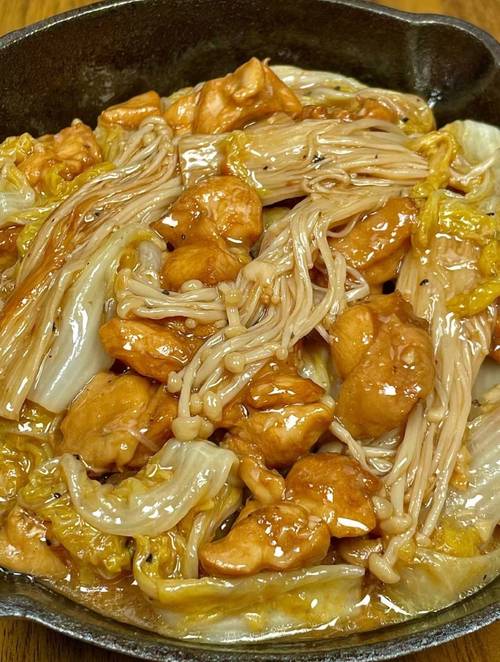 鸡腿金针菇怎么做?家常做法有哪些?-图2 鸡腿金针菇怎么做?家常做法有哪些?-图2