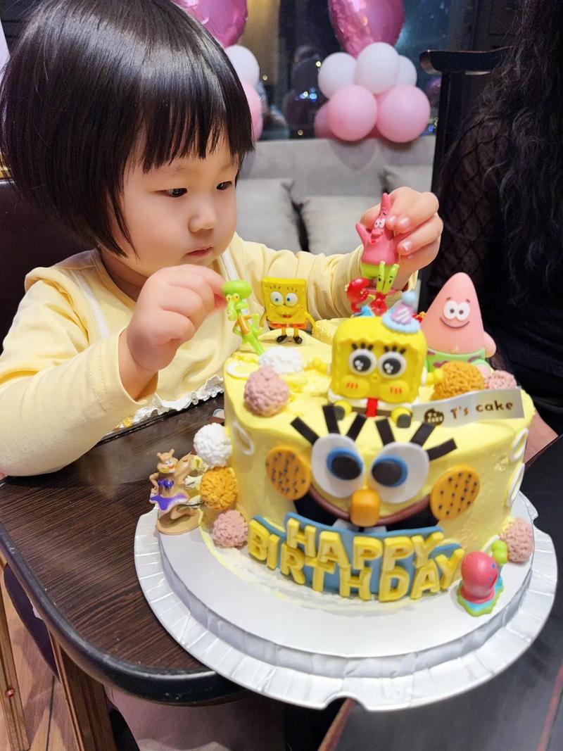 宝宝真人蛋糕图片怎么找?-图1 宝宝真人蛋糕图片怎么找?-图1