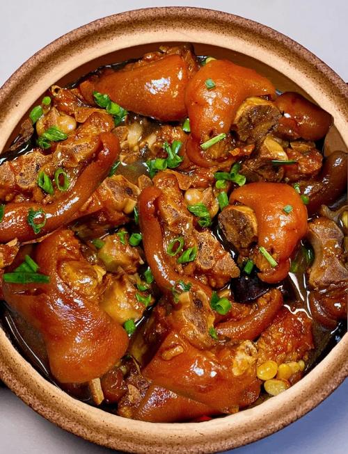 猪蹄家常炖法有哪些？-图1