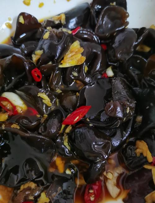 凉拌木耳怎么做？家常做法有哪些？-图1