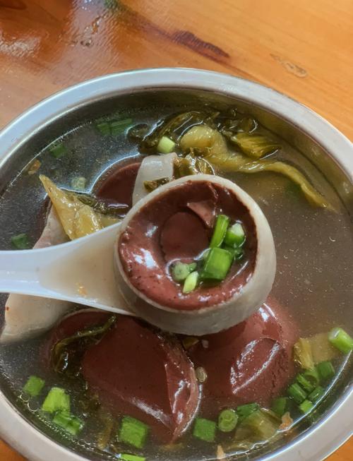 猪血肥肠怎么做才家常入味?-图2 猪血肥肠怎么做才家常入味?-图2