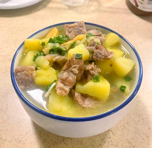 土豆猪肉汤怎么做？家常做法有哪些？-图1