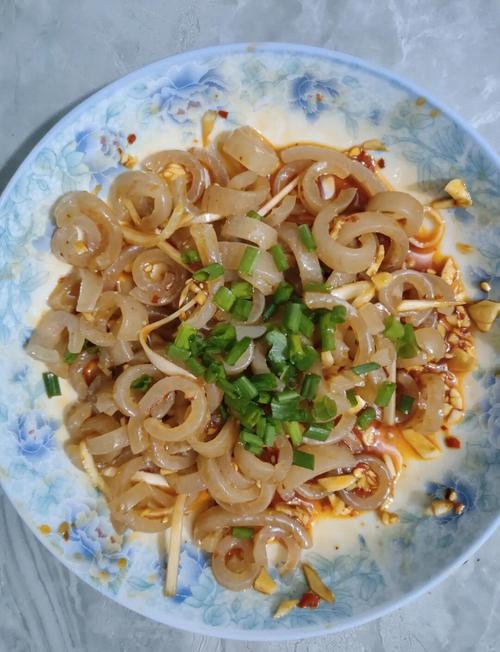 猪皮凉拌怎么做好吃又Q弹？-图2