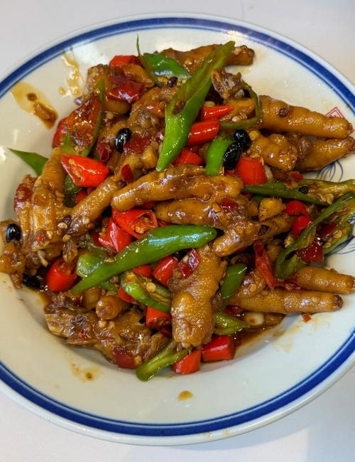 辣椒鸡爪怎么做?家常做法全在这!-图1 辣椒鸡爪怎么做?家常做法全在这!-图1