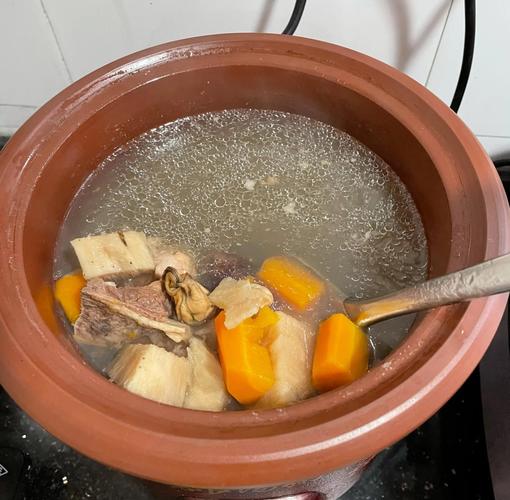 红萝卜煲汤家常做法有哪些?-图3 红萝卜煲汤家常做法有哪些?-图3