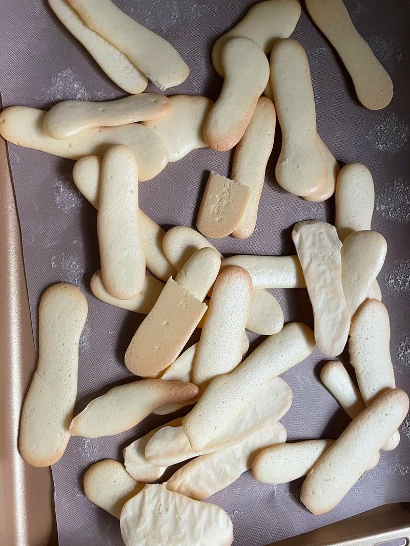 宝宝手指饼干做法超简单?-图1 宝宝手指饼干做法超简单?-图1