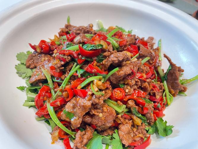 家常炒鲜牛肉怎么做才嫩滑？-图2