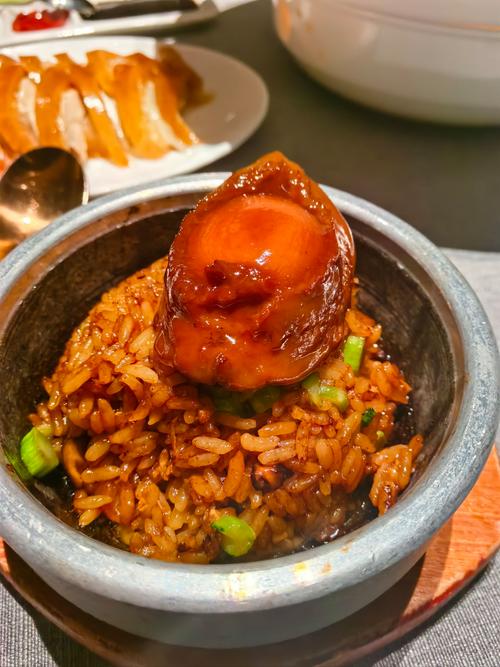 鲍鱼饭怎么做?家常海鲜鲍鱼饭做法?-图1 鲍鱼饭怎么做?家常海鲜鲍鱼饭做法?-图1