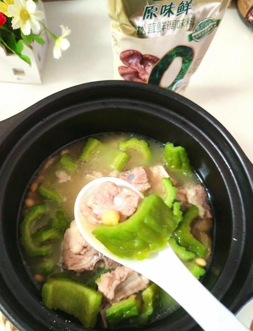 排骨烧苦瓜怎么做才不苦？-图1