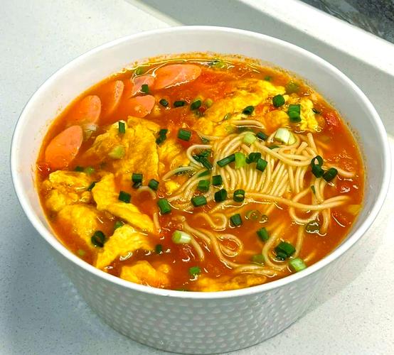 宝宝西红柿鸡蛋火腿面-图2