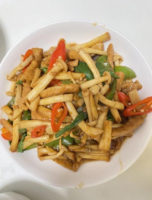 海鲜菇猪脚怎么做?-图1 海鲜菇猪脚怎么做?-图1