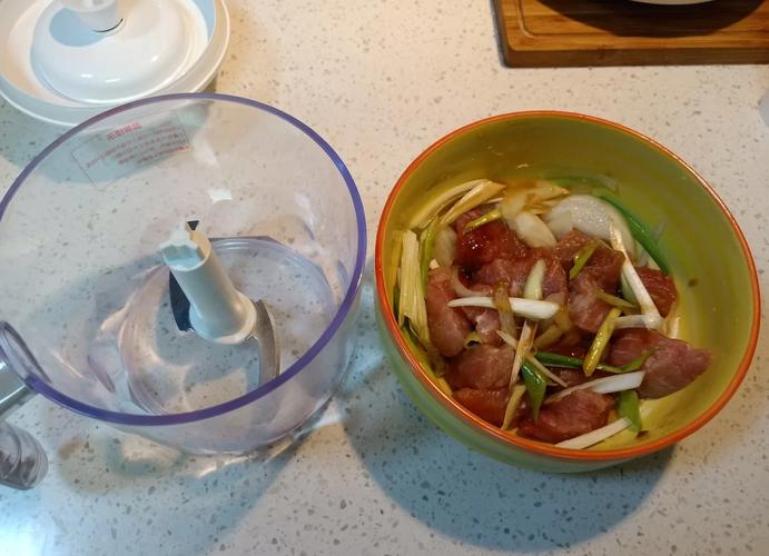 宝宝自制锡纸鱼肉肠怎么做？-图1