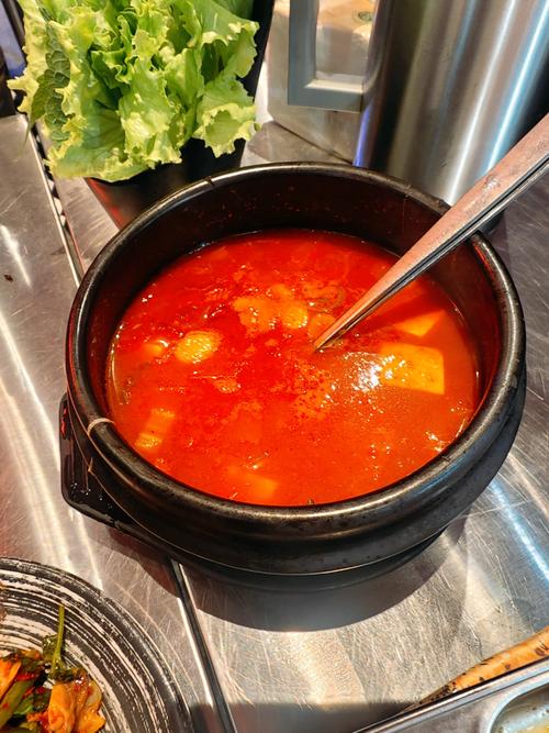 酸菜豆腐汤怎么做才够味?-图3 酸菜豆腐汤怎么做才够味?-图3