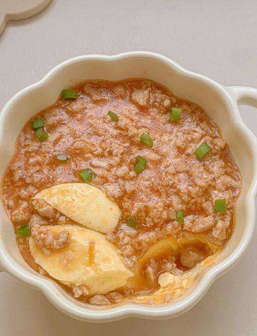 宝宝能吃西红柿蒸肉吗？-图1