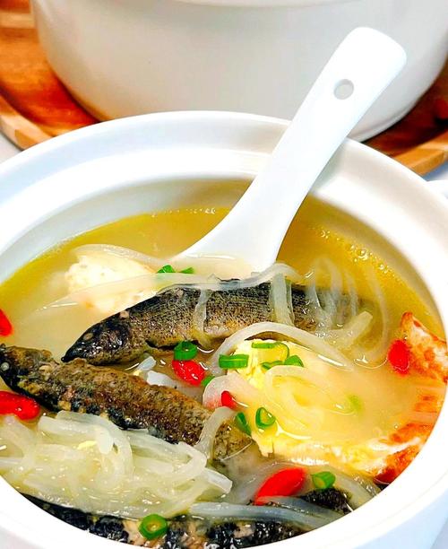 泥鳅鸡蛋怎么做才好吃？-图2