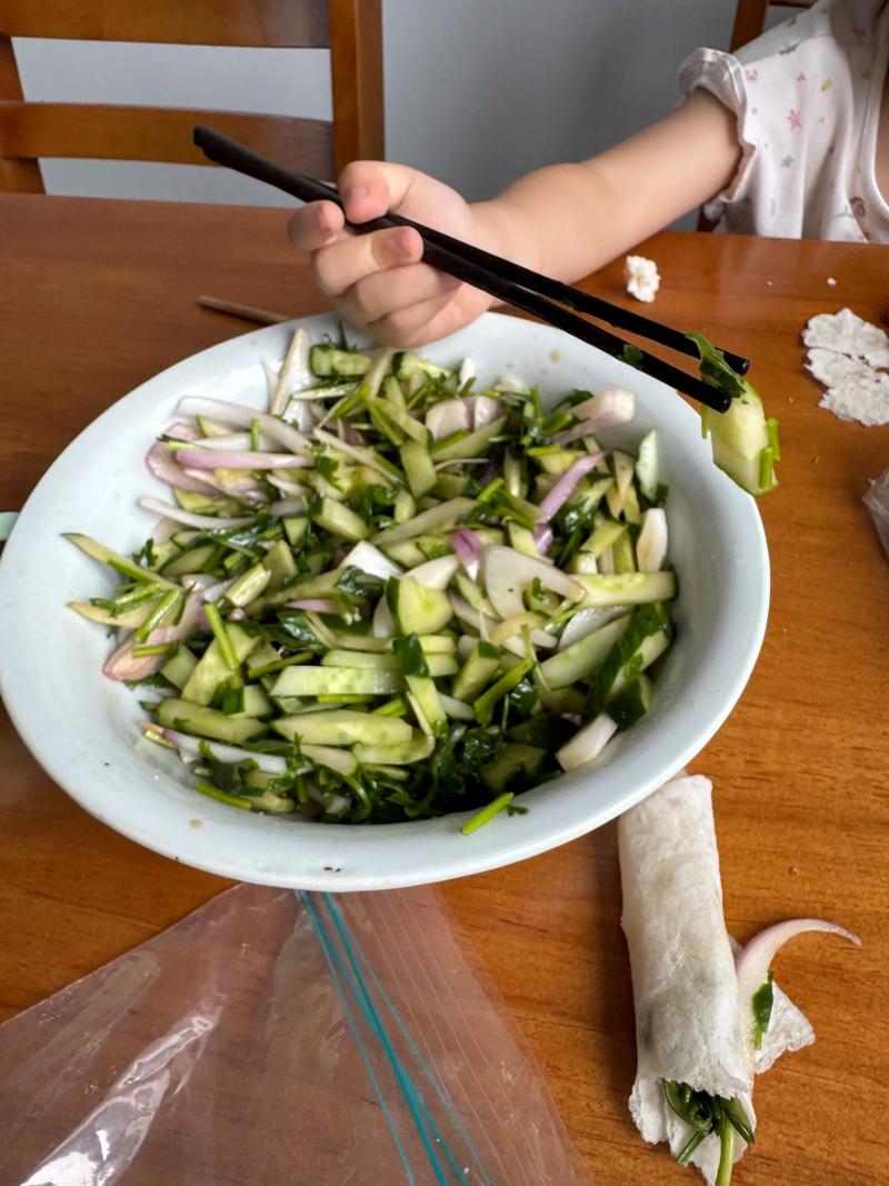 家常西红柿黄瓜洋葱怎么炒才好吃?-图2 家常西红柿黄瓜洋葱怎么炒才好吃?-图2