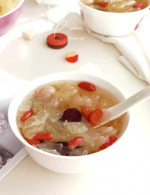 宝宝能吃红枣银耳莲子吗?-图3 宝宝能吃红枣银耳莲子吗?-图3