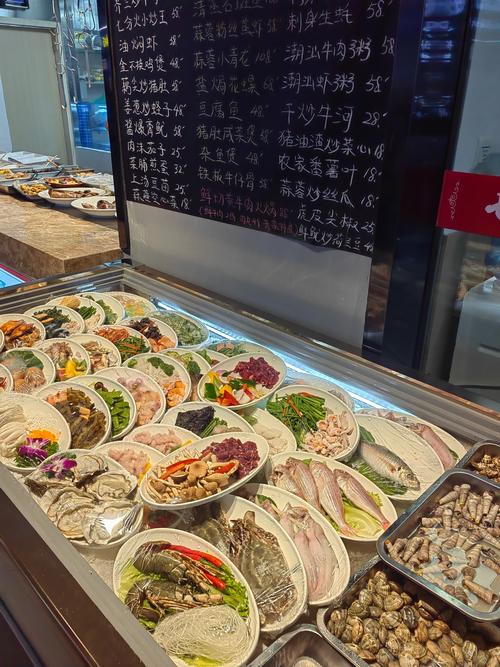 饭店海鲜凉菜明档图,卫生安全能放心吗?-图1 饭店海鲜凉菜明档图,卫生安全能放心吗?-图1