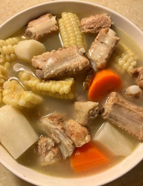 清炖玉米排骨怎么做才软烂入味？-图3