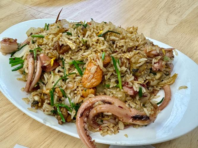 辣海鲜炒饭怎么做？家常做法有哪些？-图2