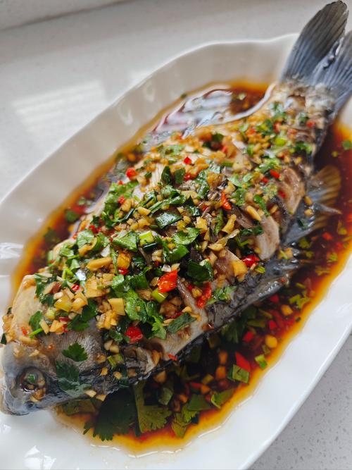 家常凉拌鲫鱼怎么做才入味？-图2