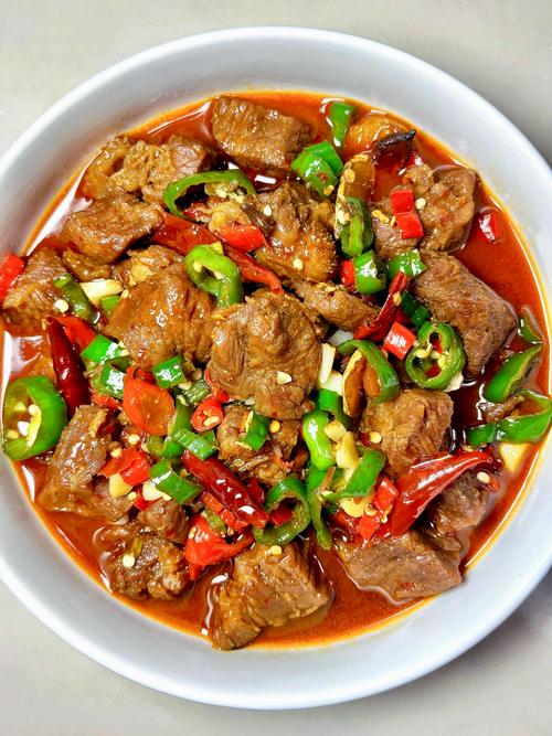 牛肉焖肉怎么做才好吃?-图1 牛肉焖肉怎么做才好吃?-图1