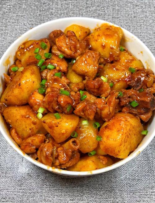 土豆炖鸡汤怎么做?家常做法有哪些?-图3 土豆炖鸡汤怎么做?家常做法有哪些?-图3