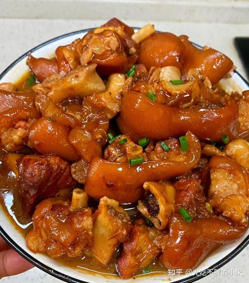 猪脚清炖怎么做？家常做法全在这！-图2