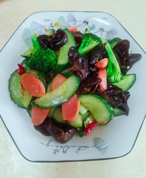 木耳火腿家常做法有哪些？-图1