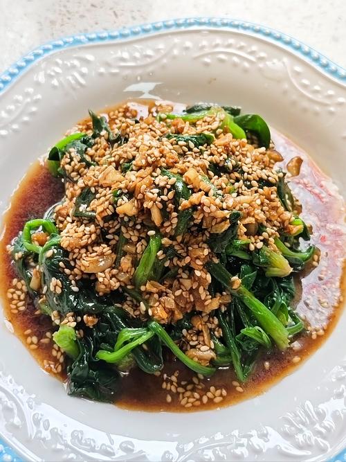菠菜凉拌怎么做？家常做法有哪些？-图1