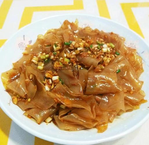 凉拌粉皮怎么做？家常做法有哪些？-图1