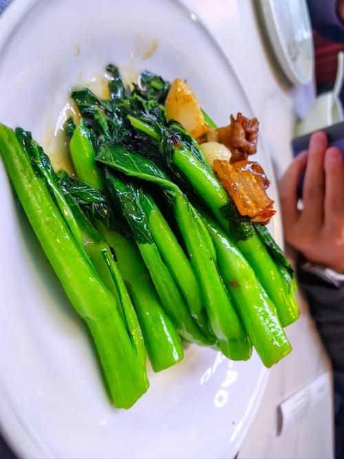 炒海鲜配什么青菜窍门-图2