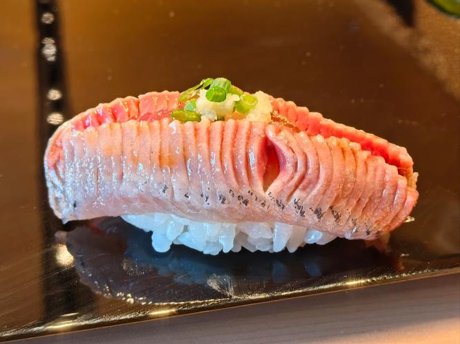 海鲜寿司下颚肉是什么-图1