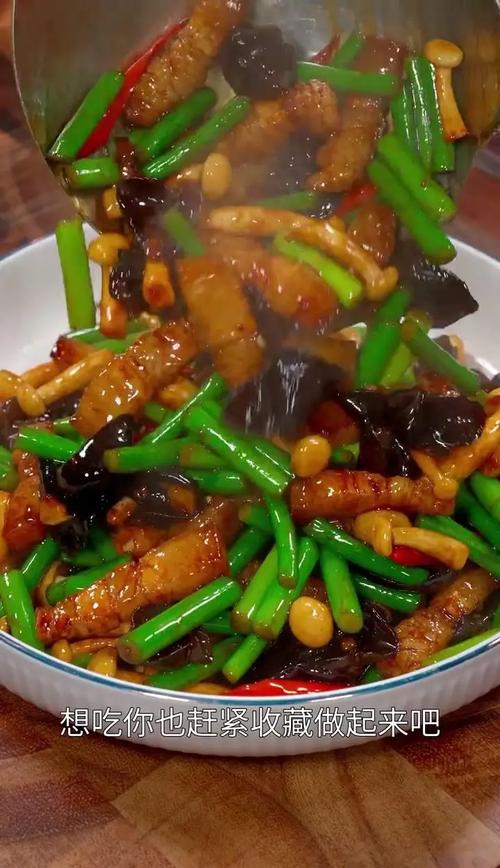 蒜苔炒木耳怎么做？家常做法有哪些？-图3