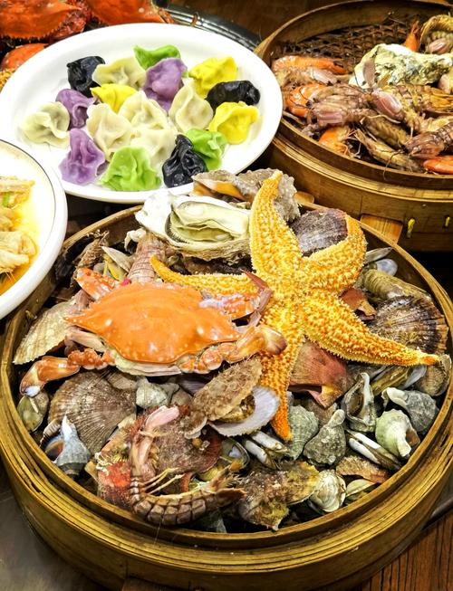 海鲜大拼盘清蒸，鲜味怎么锁住？-图1