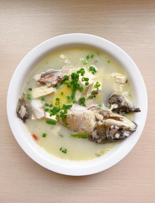 鲫鱼豆腐的做法大全家常-图2