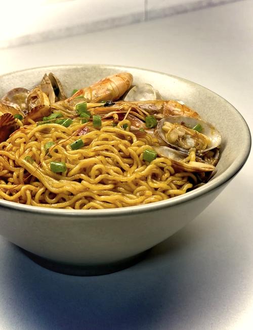 福建海鲜焖面视频，做法步骤有哪些？-图2