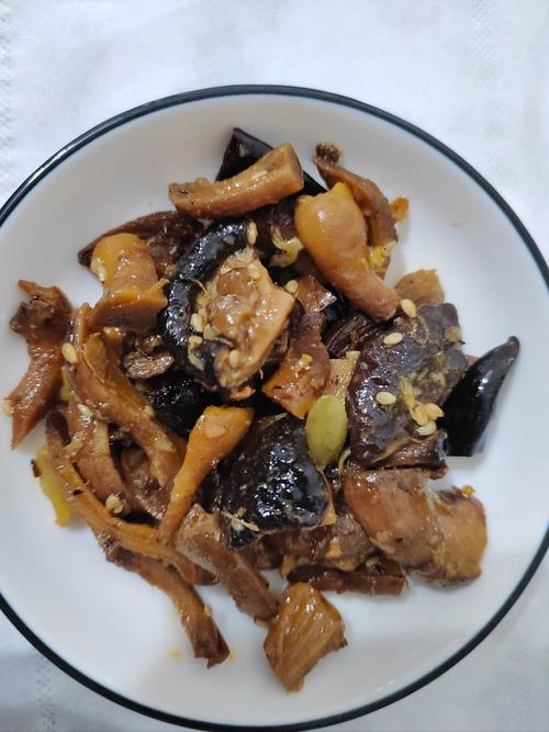 香菇脚怎么吃？家常做法有哪些？-图3